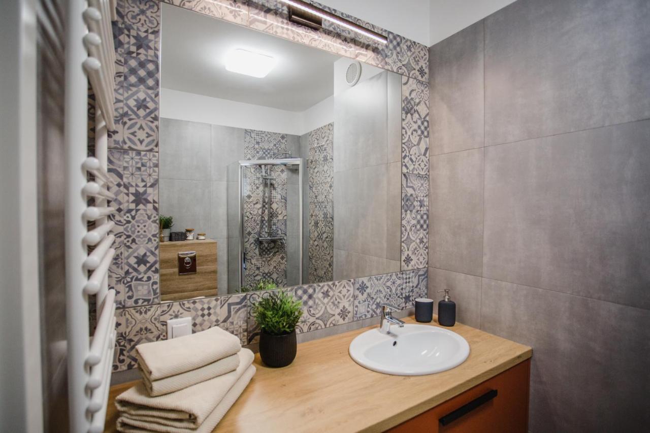 W&K Apartments - Ginger Suite - Faktura Vat, Parking Košalín Exteriér fotografie